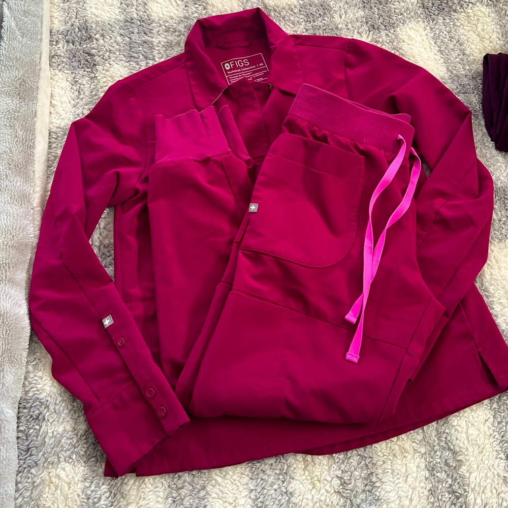 Dark Magenta figs set